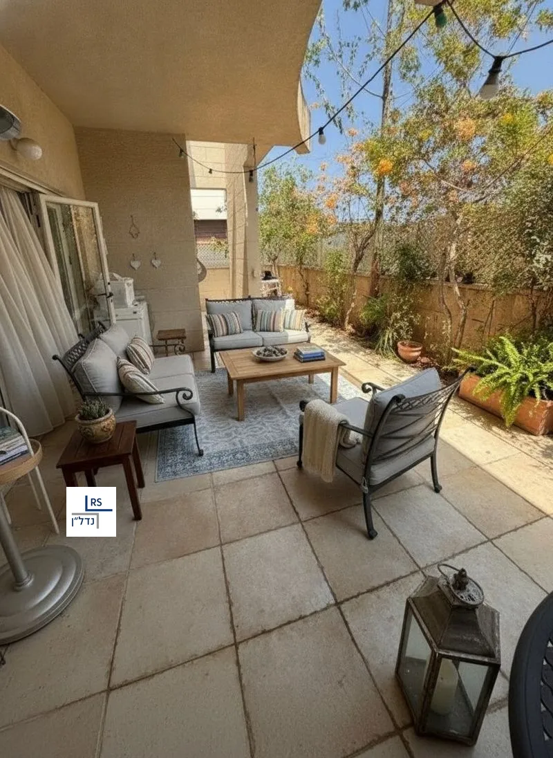 House, 4.5 rooms in Alon, Ramat HaSharon