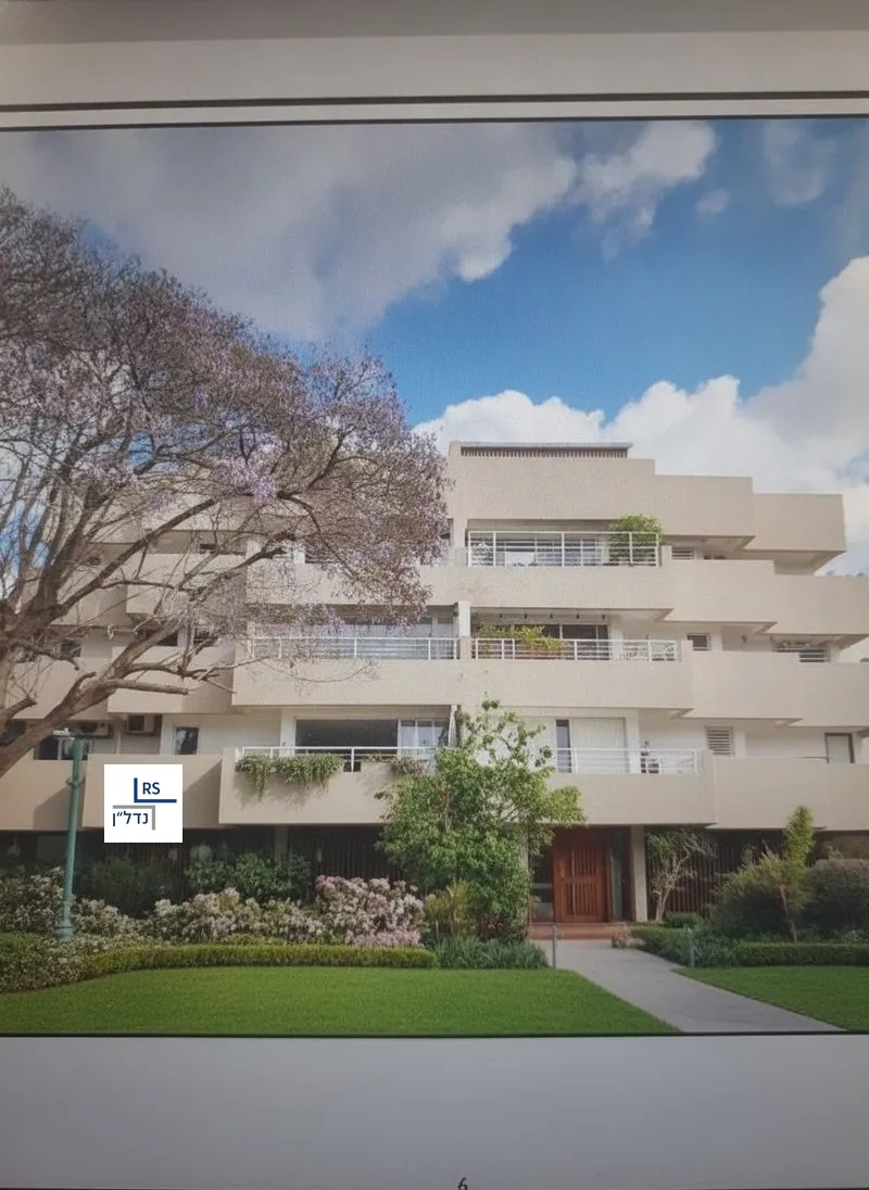 Apartamento, 4.5 habitaciones en Hadar, Ramat HaSharon