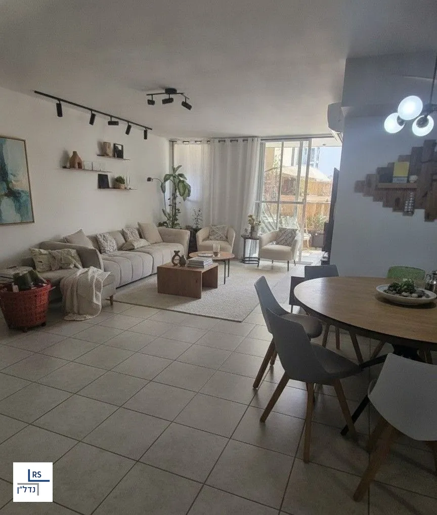 En venta: Apartamento, 5 habitaciones en Center, Herzliya, foto 1