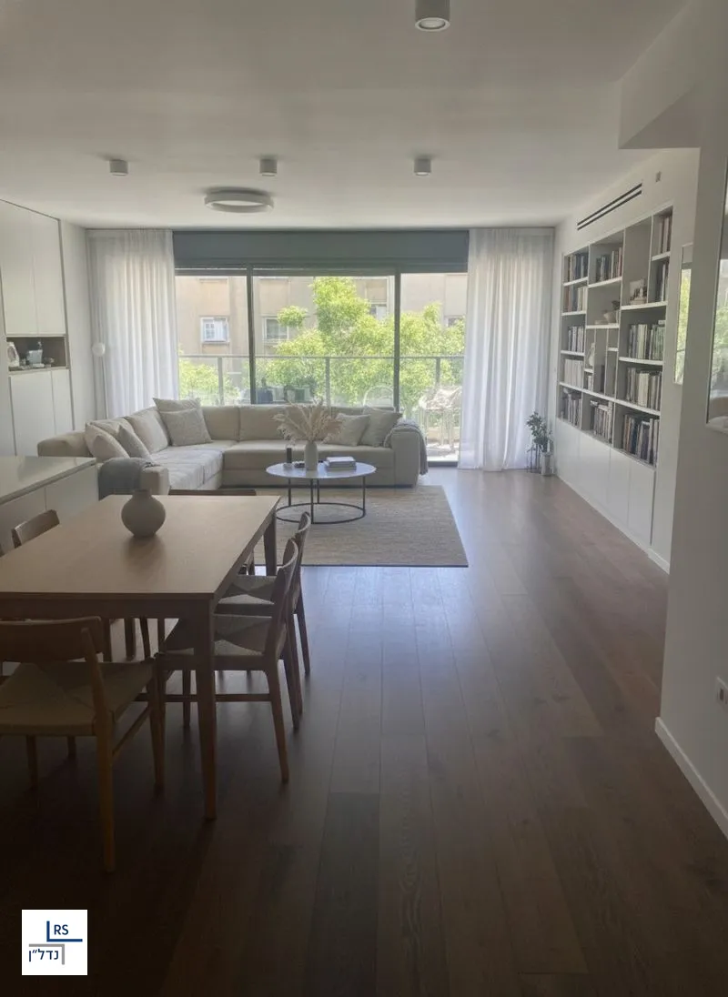 דירת 5 חדרים בנווה דוד רמז, רעננה