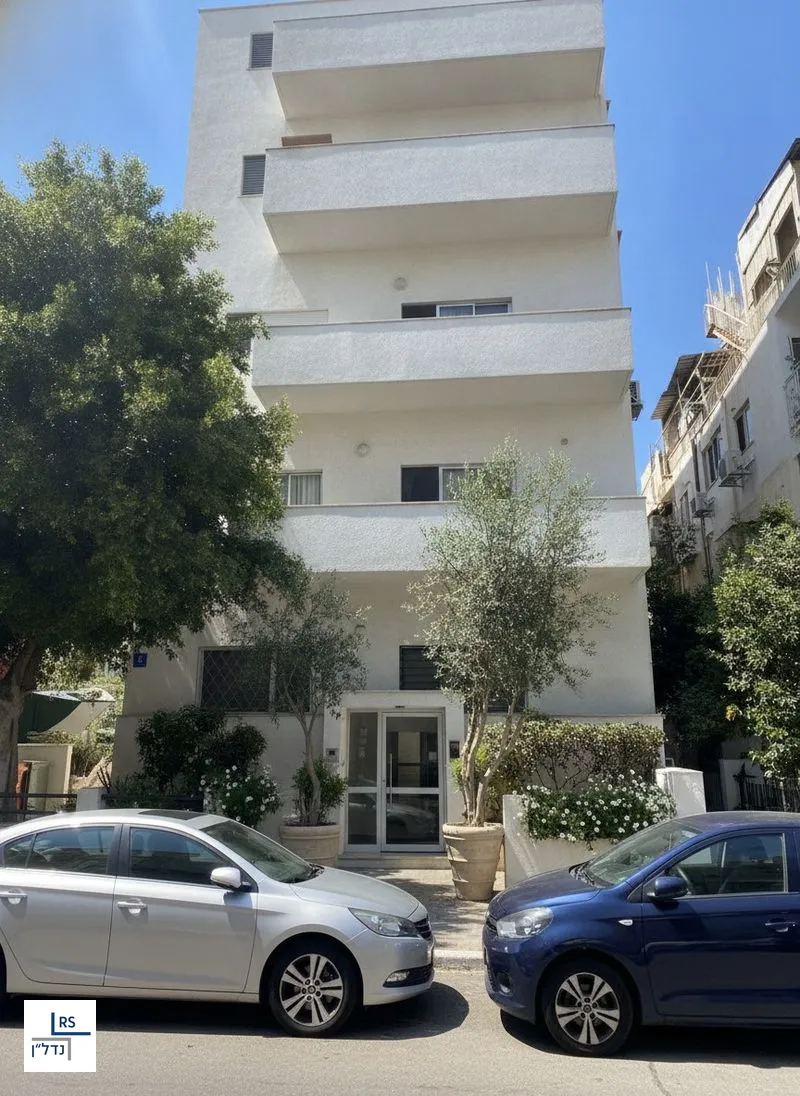 דירת 4 חדרים בלב תל אביב, לב העיר צפון, תל אביב-יפו