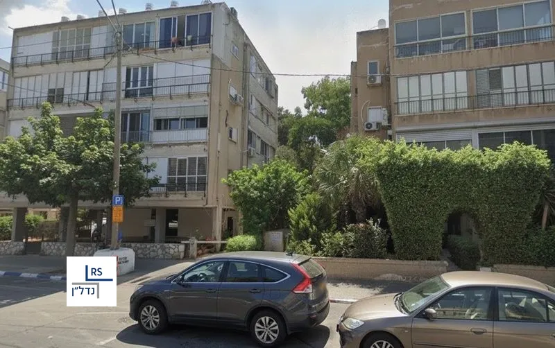For sale: Apartment, 4 rooms in Hetsepon Hechedesh Sebibet Kiker Hmdina, Tel Aviv-Yafo, photo 3