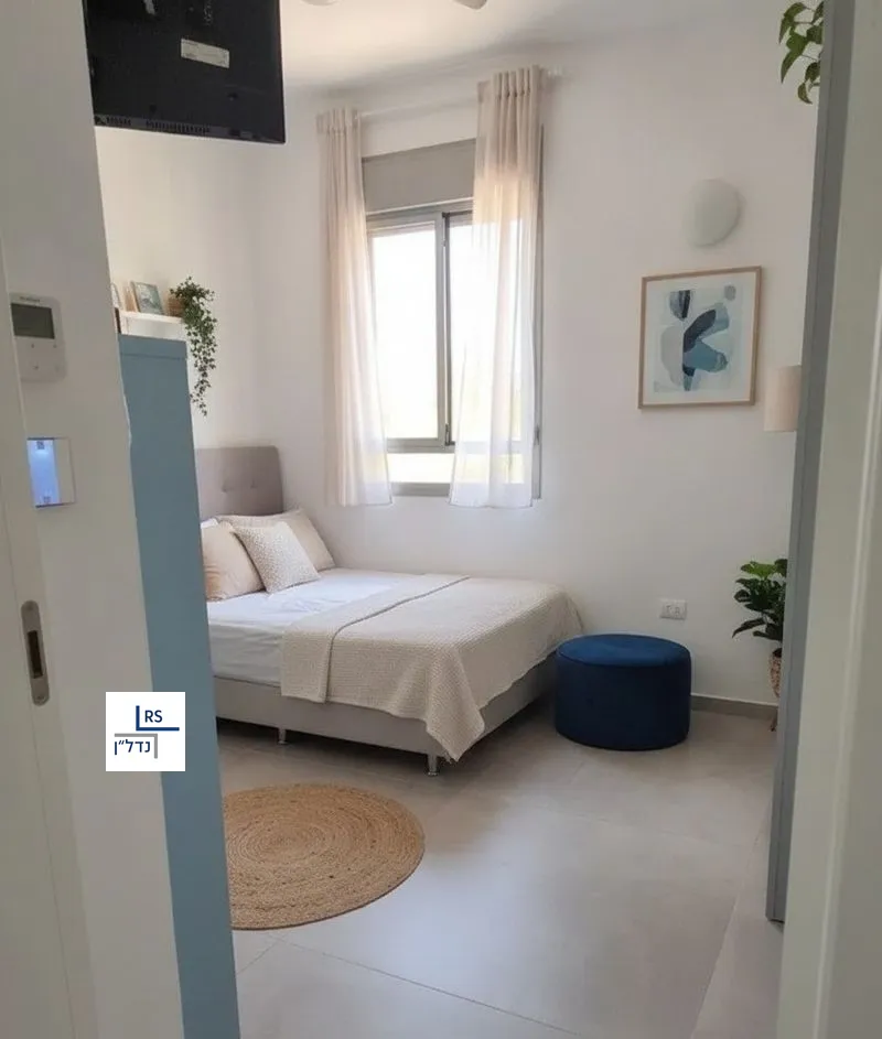 For sale: Apartment, 5 rooms in Golan, Ramat HaSharon, photo 3