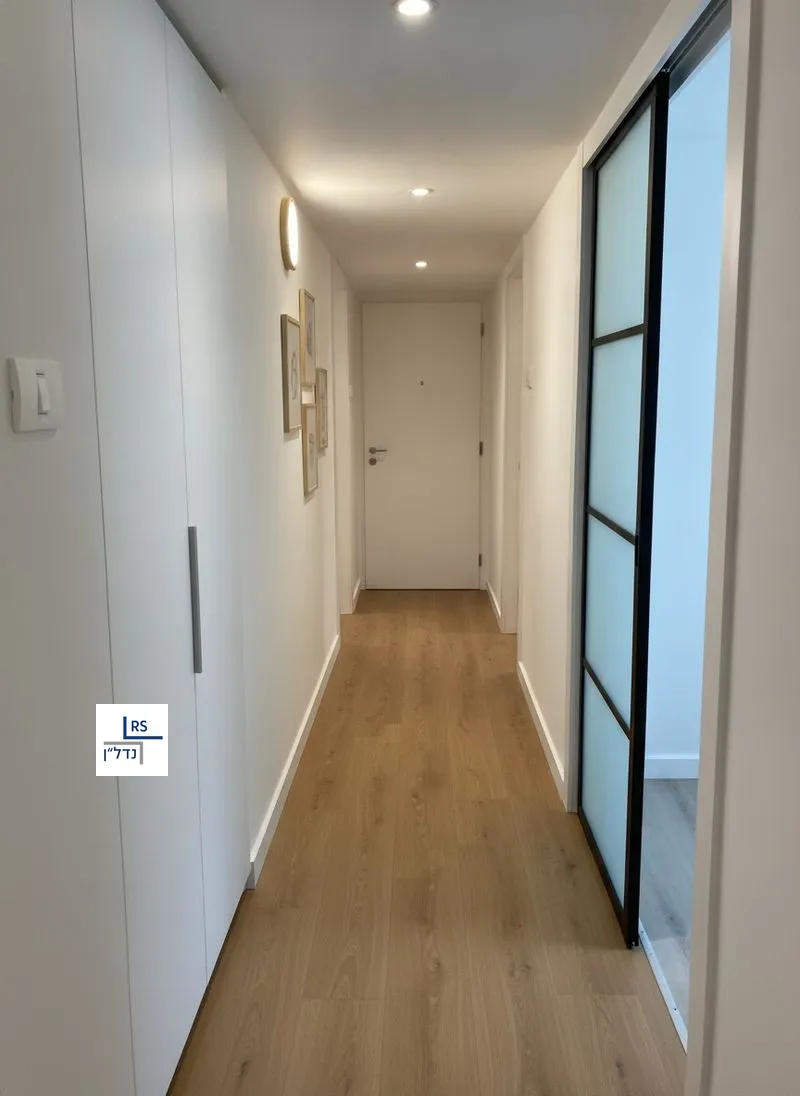 למכירה: דירת 5.5 חדרים בנווה מגן, רמת השרון – תמונה 4