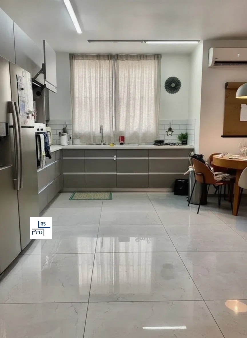 À vendre : Appartement, 4 pièces à Shikun Bavli, Tel Aviv-Yafo, photo 1